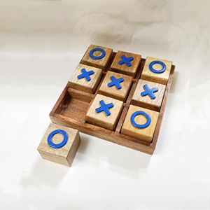 Jeu de Tic Tac Toe en bois fait main avec des pions bleus X et O, jeu de société classique pour la décoration de la table basse et le plaisir familial - Product Image 2