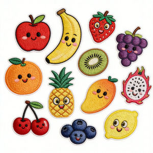 Parches bordados personalizados con forma de corazón, insignias termoadhesivas o para coser para chaquetas, bolsos, gorras, sudaderas y ropa. - Product Image 5