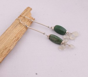 Vente en gros de boucles d'oreilles en argent sterling 925 avec jade vert naturel, boucles d'oreilles pendantes en pierre précieuse de jade vert, fabricant de bijoux en argent S925 - Product Image 1