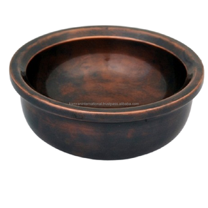 Jardinière ronde en métal avec motif gravé ancien, design de fleurs, pour la maison, le restaurant et le jardin - Utilisation écologique en extérieur/intérieur - Product Image 3