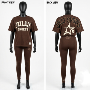 Conjunto de camiseta y leggings para mujer de algodón y poliéster premium de 240 GSM, color marrón, con estampado de pedrería y logotipo personalizado. - Product Image 1