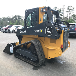 รถตักขนาดกะทัดรัด Deere 325G ที่นำหน้าในอุตสาหกรรม สร้างขึ้นเพื่อประสิทธิภาพสูงสุด ความแข็งแกร่ง และความทนทานสำหรับงานที่ท้าทาย - Product Image 1