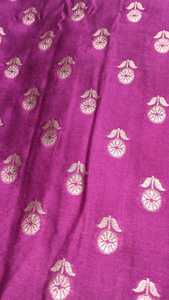 Tela Brocada de Lujo en Color Verde Salvia con Bordado Zari para Diseñar Lehengas y Vestidos - Product Image 4