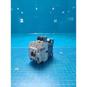 Contactor Magnético LS ELECTRIC GMC(D)-12 Usado Como Está, Piezas de Equipos Legacy Semiconductor - Product Image 5