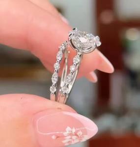 Anillo de Diamante Cultivado en Laboratorio de Corte Ovalado de 2 Quilates, Conjunto Nupcial Vintage, Regalo de Aniversario de Bodas, Certificación IGI, Oro Blanco Sólido de 10K/14K/18K - Product Image 5