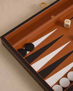 Collection de jeux de table d'intérieur en bois sculpté avec jeu d'échecs - Product Image 2