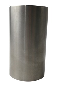 Chemise de cylindre moteur Mitsubishi 4DQ5, alésage 84 mm, pièces de moteur en fonte de qualité supérieure - Product Image 1