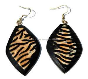 Pendiente de cuerno de lujo para mujer, joyería de diseño al por mayor, fabricante y distribuidor, novedad - Product Image 2