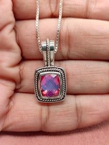 Pendentif en cristal de quartz arc-en-ciel céleste, collier élégant en pierres précieuses colorées, cadeau pour femmes, design de mode unique - Product Image 5