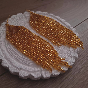 Boucles d'oreilles perlées en stock, prêtes à être expédiées, finition unie, vente en gros directe usine, personnalisables - Product Image 1