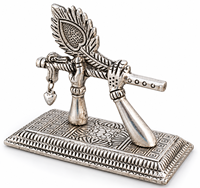 Flûte de Krishna en argent antique avec motif de plumes de paon, objet décoratif artisanal pour la maison, le bureau, la décoration de table, cadeau