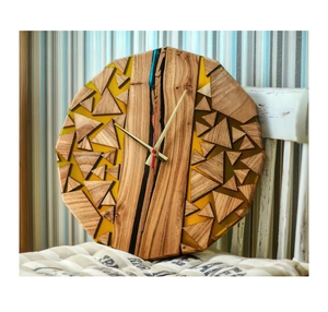 Horloge murale rustique en bois et résine époxy, dernier design, idéale pour les cadeaux et la décoration intérieure, objet décoratif haut de gamme pour restaurant et hôtel. - Product Image 4