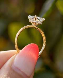 Romantic Radiant Cut Diamond Unique Halo <b>Ring</b> with 18K Solid Gold 2.02CT Lab Grown For Women's Engagement Party Gift For Bride - Product Image 5
