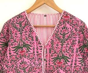 Hermosa Chaqueta de Mujer Rosa Floral, 100% Algodón, Hecha a Mano, Reversible, Ligera, Acolchada, Corta, Clásica, Artesanal, de Algodón Kantha - Product Image 4