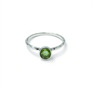 2.4 Grams Fine <b>Peridot</b> <b>Ring</b> - Product Image 2