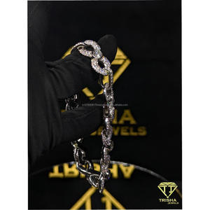 Bracelet cubain en moissanite serti de diamants, fermoir personnalisé, bijoux hip-hop pour hommes avec finition brillante de qualité supérieure par Trisha Jewels - Product Image 3
