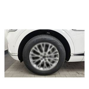 Genesis GV80 2.5T 2024 Gasolina 2WD con 14,259 km, Caja de Cambios Automática, Asientos de Cuero, Cámara Trasera, Volante a la Izquierda - Product Image 5