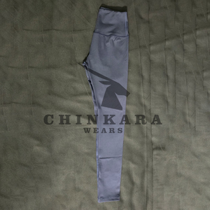 Sujetador deportivo de yoga de alta sujeción para mujer adulta, tejido liso teñido, fabricado en fábrica, de Spandex/Nylon, push-up, talla grande, sencillo. - Product Image 3