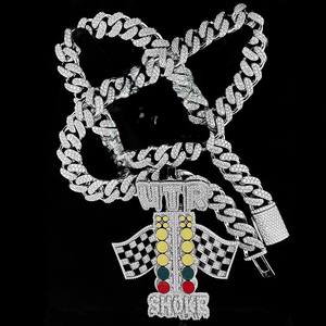 จี้โมอิสซาไนต์สุดหรูทันสมัยแบบสั่งทำพิเศษ เงินแท้ 925 สไตล์ฮิปฮอป ประดับเคลือบสีรูปธงแข่งรถ ดีไซน์แบบ Iced Out สำหรับทุกเพศ - Product Image 4