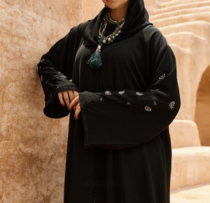 Offre Spéciale 2026 – Abaya Modeste de Dubaï à Manches Longues, Ornée de Perles et de Paillettes, en Polyester Respirant pour Femme, Idéale pour la Prière du Ramadan et le Quotidien - Product Image 5