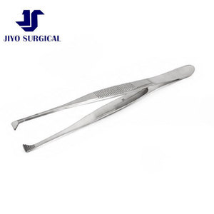 Jiyo Surgical Co. Pince de fixation professionnelle Graefe ET-9941, longueur 4 3/8'', mâchoires fines à dents de 4,5 mm de large, poignée plate - Product Image 1