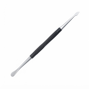 Grattoir à ongles personnalisé en acier inoxydable, pousse-cuticules avec poignée texturée et extrémités lisses pour manucure - Product Image 6