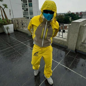 Chándal Cortavientos Personalizado 2026 para Hombre y Mujer, Traje Deportivo Transpirable e Impermeable - Product Image 1