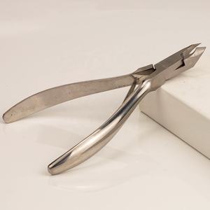 Cortauñas Profesional de Grado Salón con Mango Antideslizante, Herramienta de Acero Inoxidable de Larga Duración para el Cuidado de Uñas de Manos y Pies - Product Image 4