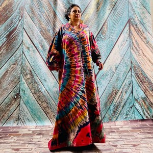 Robe kimono pour femme, taille unique, dernier design, avec ceinture, design tie-dye fait main, tissu 100% polyester, 1 pièce - Product Image 5