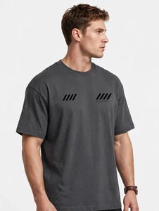เสื้อยืดคอกลมแขนสั้นสีเทาเข้มสำหรับผู้ชายของ Oneten Apparel พร้อมโลโก้ที่หน้าอกซ้าย - Product Image 6