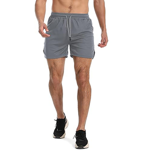 Shorts de sport pour homme gris à séchage rapide avec cordon de serrage, couleur unie, taille mi-haute, décontractés, en polyester tricoté - Product Image 1