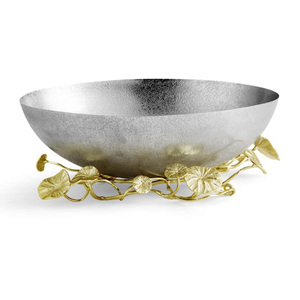 Ensemble de bols à fruits secs en métal bicolore, fabriqués à la main, avec un élégant motif floral doré pour une présentation de table haut de gamme - Product Image 1