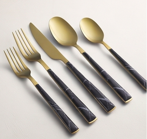 Ensemble de couverts Gold Head avec manche noir design, élégants pour dîner, dessert, salade, cuisine, mariage et restaurant - Product Image 1