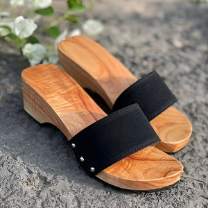 Zuecos de madera de Vietnam disponibles con tacón de 3cm, 5cm y 7cm. Sandalias de madera con altura personalizada. - Product Image 5