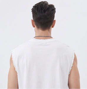 Débardeur sans manches en coton premium pour homme - Style formel, anti-boulochage, respirant, écologique, pour la gym et le sport, avec logo personnalisé - Product Image 5