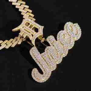 Colgante de moissanita con letra personalizada, estilo hip hop, con letras tipo burbuja, aspecto de diamante, cadena de lujo. - Product Image 2