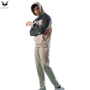ชุดวอร์มเรียบง่ายสำหรับผู้ชายชุดวอร์มทรงยาวปกติพร้อมแขนยาวเต็ม - Product Image 3
