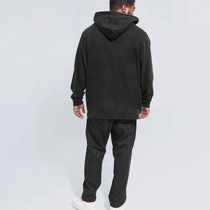 Ensemble de survêtement décontracté pour homme, effet délavé, imprimé en relief, coupe empilée, style streetwear et sportswear - Product Image 4