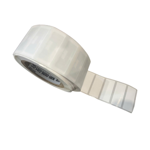 Etiqueta RFID UHF Adhesiva Modelo 4520 45x20mm 860-960 MHz Chip 7U Resistente al Agua Control de Acceso Hecho en Vietnam Nextwaves - Product Image 3