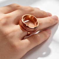 Bague en carbure de tungstène avec incrustation en bois de fût de whisky et cordes de guitare, bord poli, alliance de mariage, bijou pour amoureux de la musique, fiançailles, promesse