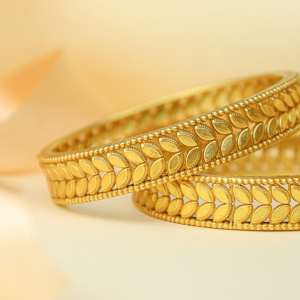 Bracelets en feuilles de Tridha royal, argent sterling 925 plaqué or, design floral, paire de bracelets pour femmes - Product Image 3