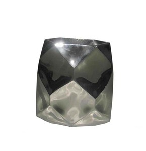 Vase en aluminium artistique de qualité supérieure pour la mise en scène florale décorative et la décoration intérieure - Product Image 1