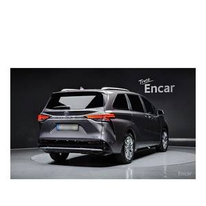 Toyota Sienna 2.5 Híbrida 2WD 2023, 24,968 km, Asientos de Cuero, Cámara Trasera, Volante a la Izquierda - Product Image 2