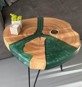 Mesa de Centro de Resina Ecológica Pintada a Mano y Personalizable con Borde Natural de Madera y Diseño de Río - Product Image 1