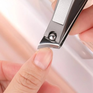 กรรไกรตัดเล็บแบบพกพา แข็งแรง ทนทาน คุณภาพระดับมืออาชีพ ทำจากสแตนเลส ปากกว้าง ป้องกันการกระเด็น ตัดเล็บเท้าและเล็บมือได้ - Product Image 3