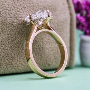 Anillo de Eternidad con Diamantes Cultivados en Laboratorio, Corte Radiante, Diseño Elegante, en Oro Amarillo de 18K, para Exportación al por Mayor desde India - Product Image 6