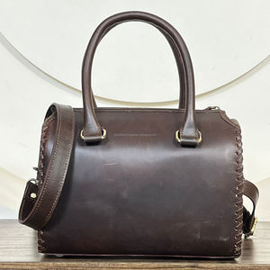 กระเป๋าหนังวัวแท้ทำมือขายดี รุ่น Speedy Duffle Bag ขนาดกลาง หนังวัวมีขนสไตล์วินเทจ เหมาะสำหรับการเดินทาง ใช้สะพายไหล่ได้ - Product Image 6