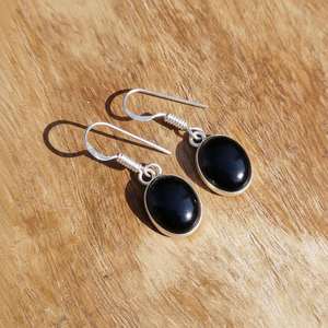 Pendientes de Aro de Piedra Negra de Primera Calidad, Elegantes Pendientes de Aro con Gemas para Mujer, Suministro del Fabricante de Joyería - Product Image 1