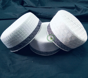 Chapeaux de prière islamiques musulmans en gros, prix direct usine, design personnalisé, ajustables, noir, blanc et autres couleurs, fabrication sur mesure - Product Image 1