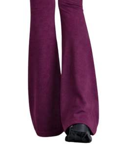 ชุดโยคะสองชิ้นสีแดงไวน์สำหรับผู้หญิง เสื้อครอปซิปและกางเกงขาบานเอวสูง ปักลายผึ้ง ชุดออกกำลังกาย ผลิตตามสั่ง - Product Image 4